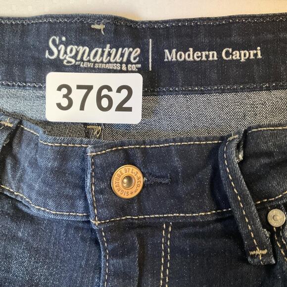 Signature By Levi's Women Jeans 16 - W33 Dark Blue Denim Modern Capri Mid Rise - Picture 10 of 12